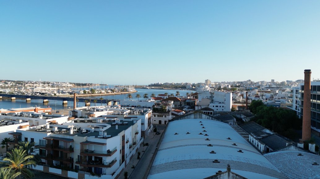 

                      Carvoeiro Branco e TPS formalizam parceria para reabilitação da Fábrica de São José