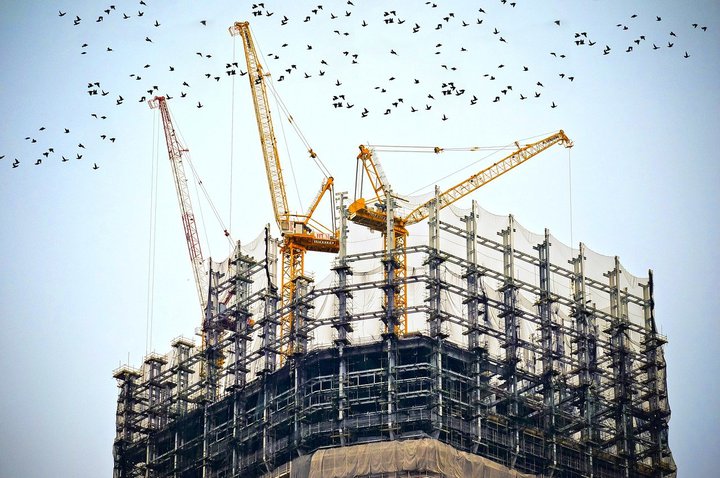 Produção da construção deverá acelerar em 2022 até 7%